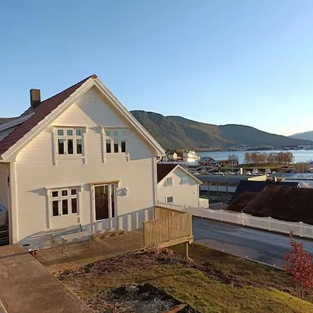 Bellahuset 1914 - Sentrum Ferienhaus