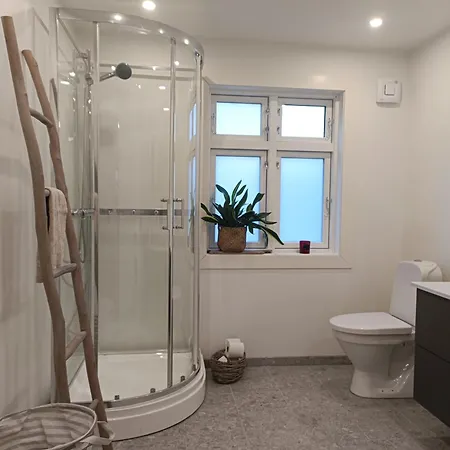 Bellahuset 1914 - Sentrum Ferienhaus Ulsteinvik