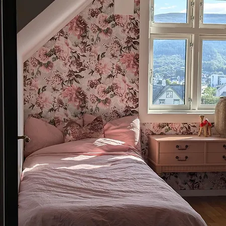 Bellahuset - Charming House In Centre * Ulsteinvik