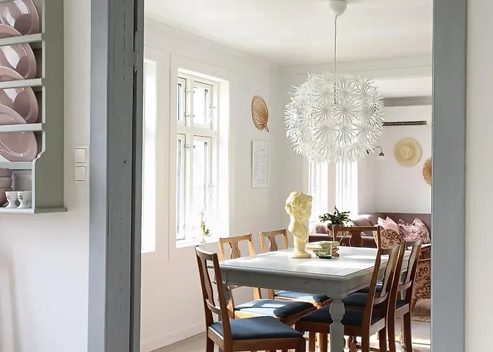 Tatil Evi Bellahuset - Charming House In Ulsteinvik