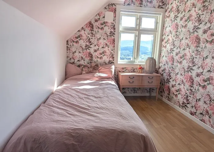 Bellahuset - Charming House In Tatil Evi *