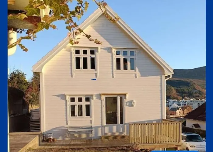 Bellahuset - Charming House In Ulsteinvik